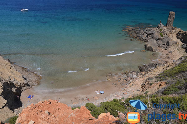 Crique naturiste à l'ouest d'Ibiza