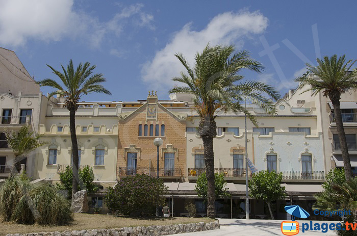 Houses in front of the sea in the center of Sitges