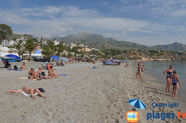 Photo de la plage de Burriana à Nerja - Espagne