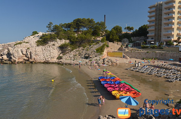 Paddle boats on the Cala de la Font - Salou