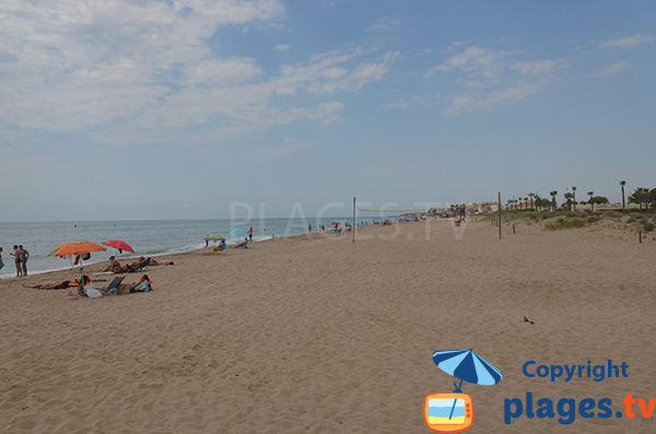 Photo de la plage de Llarga de Roda de Bera - Espagne